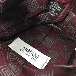 Armani Collezioni Red Pattern Mens Tie